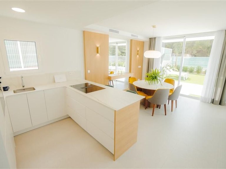 Villa for Sale in Finestrat, Alicante 5