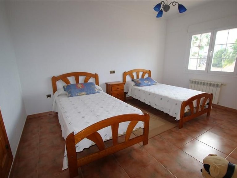 Villa for Sale in Los pinos, Calpe, Alicante 9