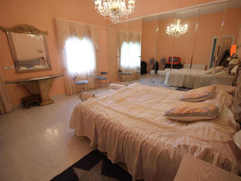 Villa for Sale in La Canuta, Calpe, Alicante 10