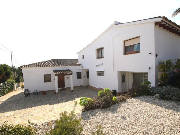 Villa for Sale in Ortenbach, Calpe, Alicante 17