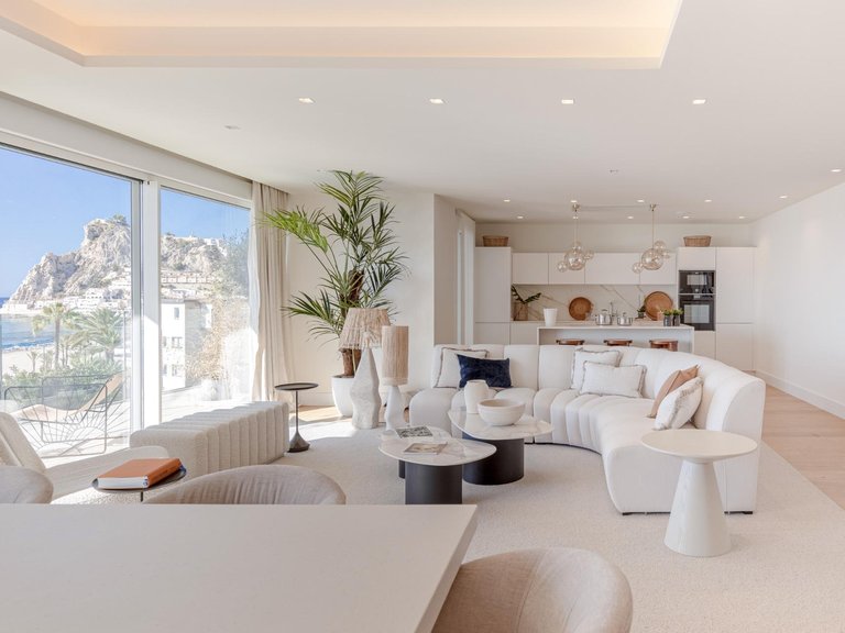 Apartment for Sale in Centro, Benidorm, Alicante 21