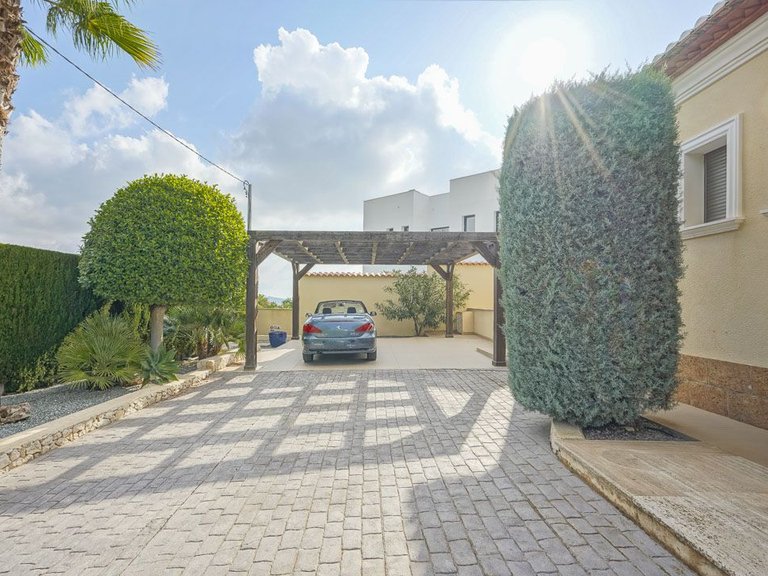 Villa for Sale in Cala Advocat - Baladrar, Benissa, Alicante 41