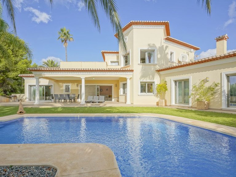 Villa for Sale in Cala Advocat - Baladrar, Benissa, Alicante 43