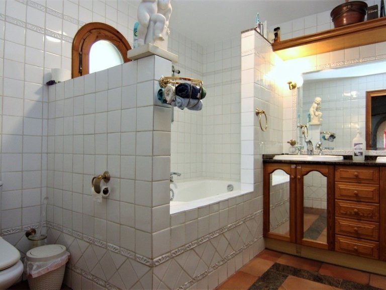 Villa for Sale in Benissa pueblo, Benissa, Alicante 31