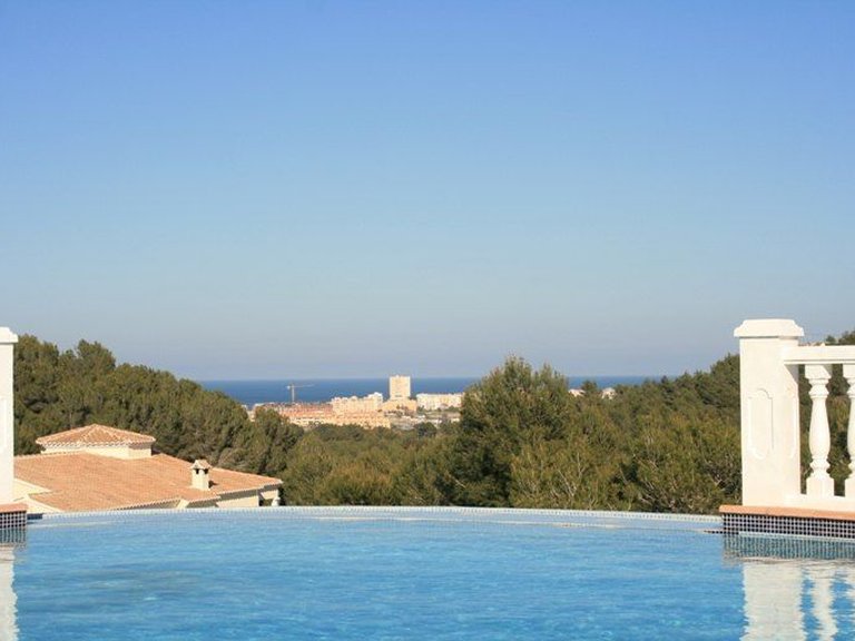 Villa for Sale in Partida Comunes-Adsubia, Jávea - Xàbia, Alicante 2