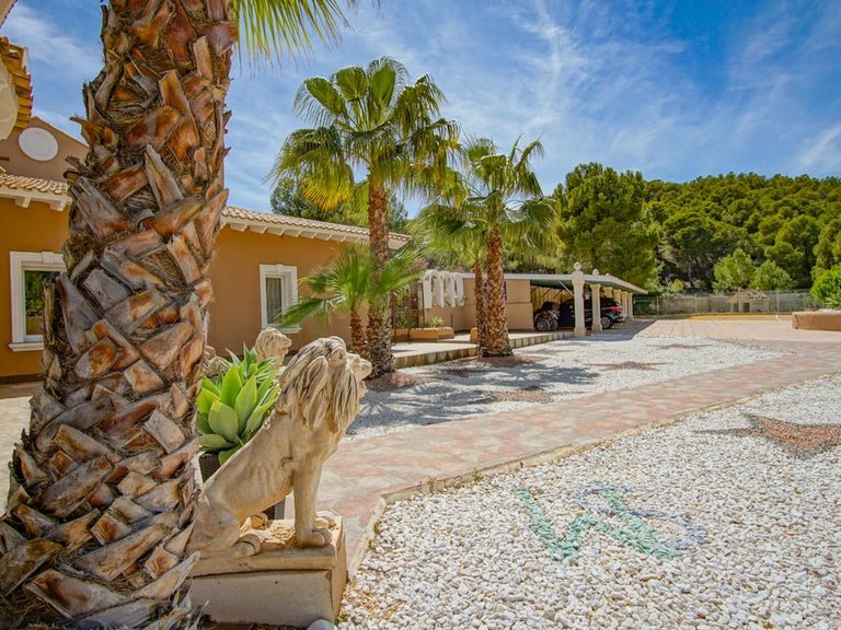 Villa for Sale in La Nucia Pueblo, La Nucía, Alicante 12
