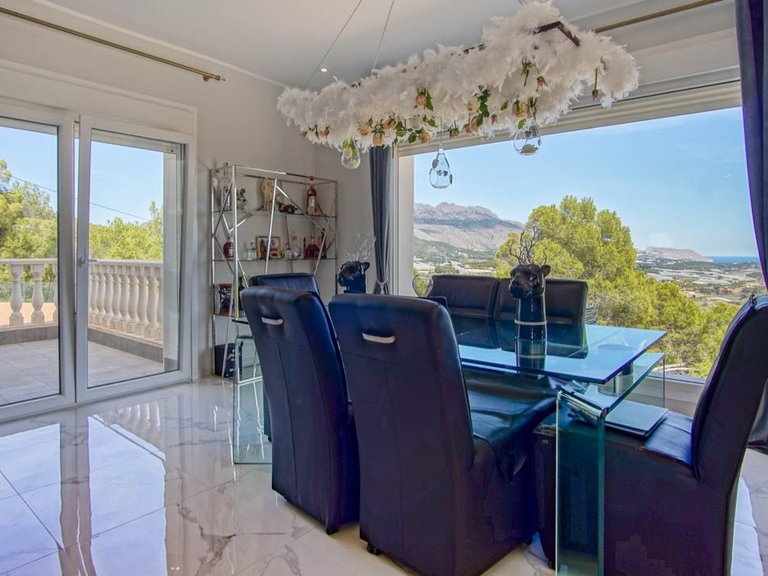 Villa for Sale in La Nucia Pueblo, La Nucía, Alicante 27