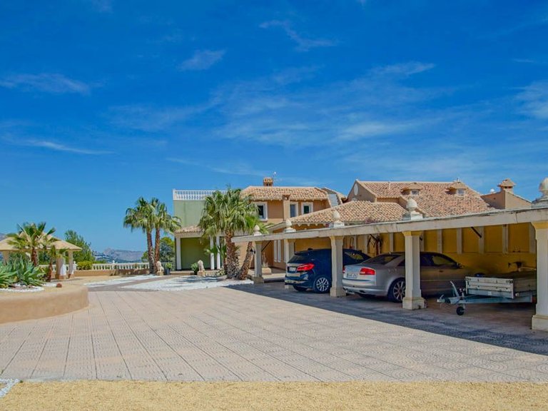 Villa for Sale in La Nucia Pueblo, La Nucía, Alicante 8