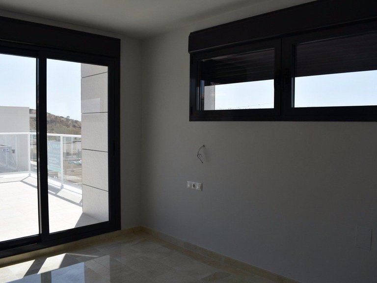 Villa for Sale in Balcón de finestrat, Finestrat, Alicante 19
