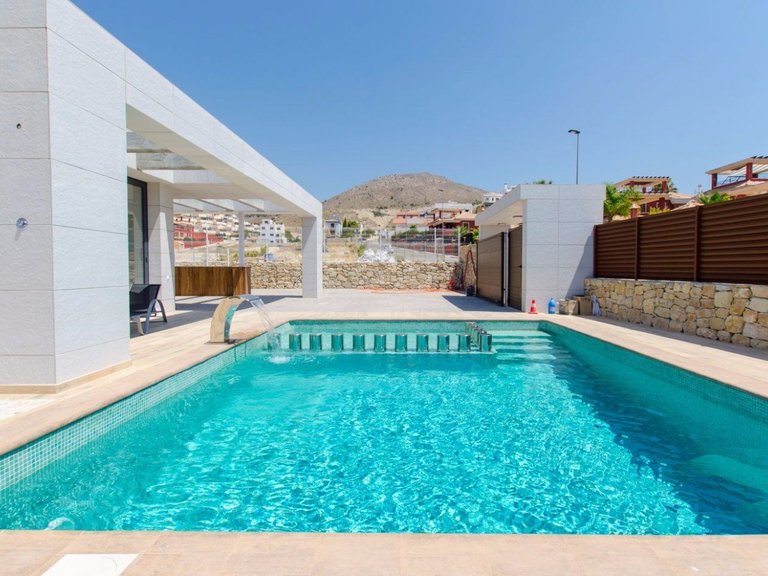 Villa for Sale in Balcón de finestrat, Finestrat, Alicante 33