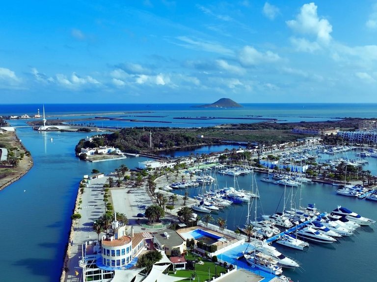 Apartment for Sale in LA MANGA, La Manga Del Mar Menor, Murcia 32