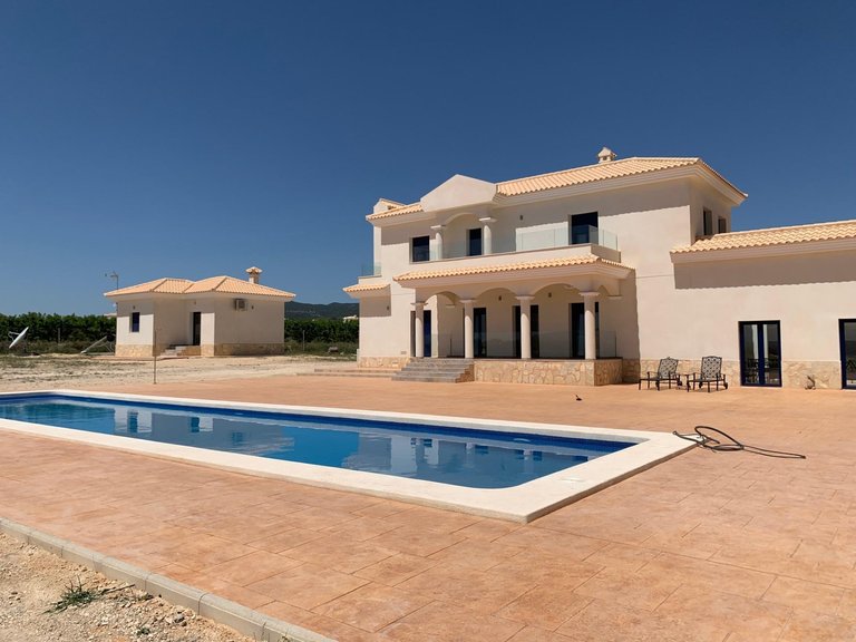 Villa for Sale in Comunidad valenciana, Pinoso, Alicante 17