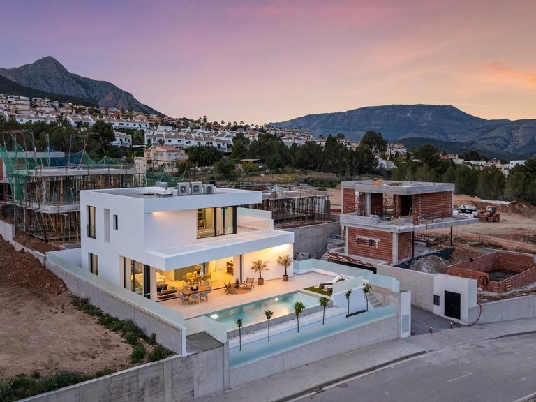 Villa for Sale in Casco urbano, Polop, Alicante 14