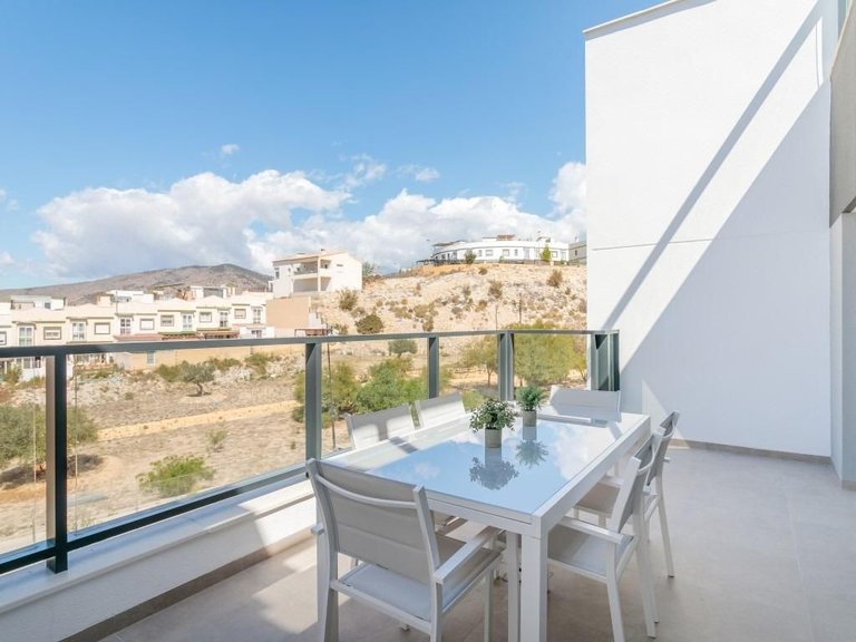 Villa for Sale in Balcón de finestrat, Finestrat, Alicante 19
