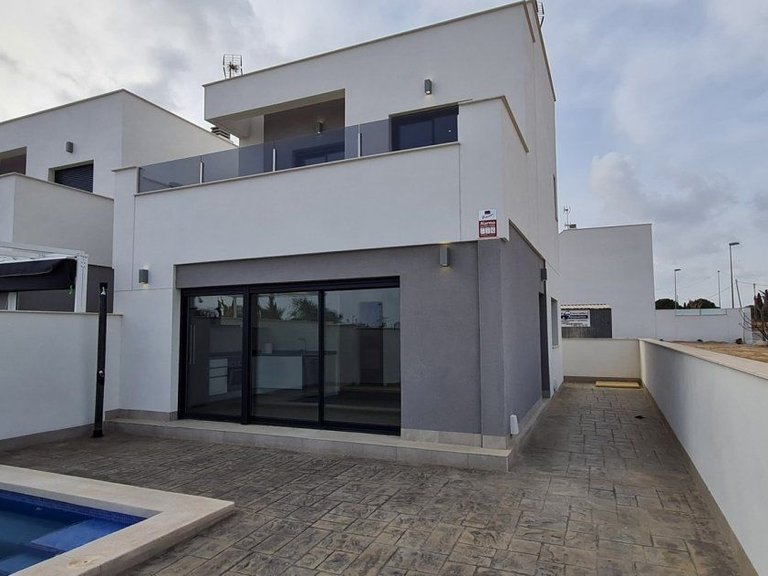 Villa for Sale in Los Dolses, Orihuela Costa, Alicante 1