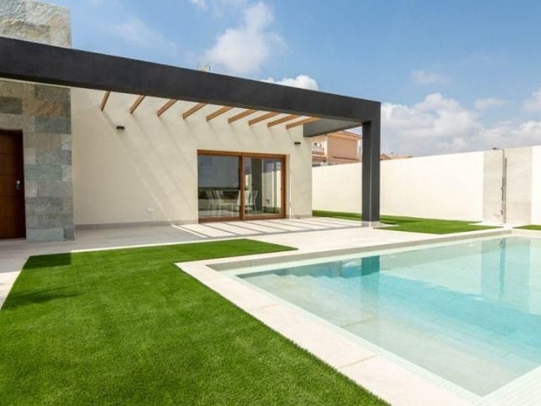 Villa for Sale in La siesta, Torrevieja, Alicante 12
