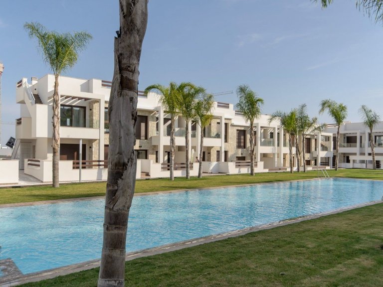 Villa for Sale in Los balcones, Torrevieja, Alicante 36
