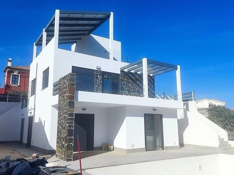 Villa for Sale in La Marquesa, Rojales, Alicante 2