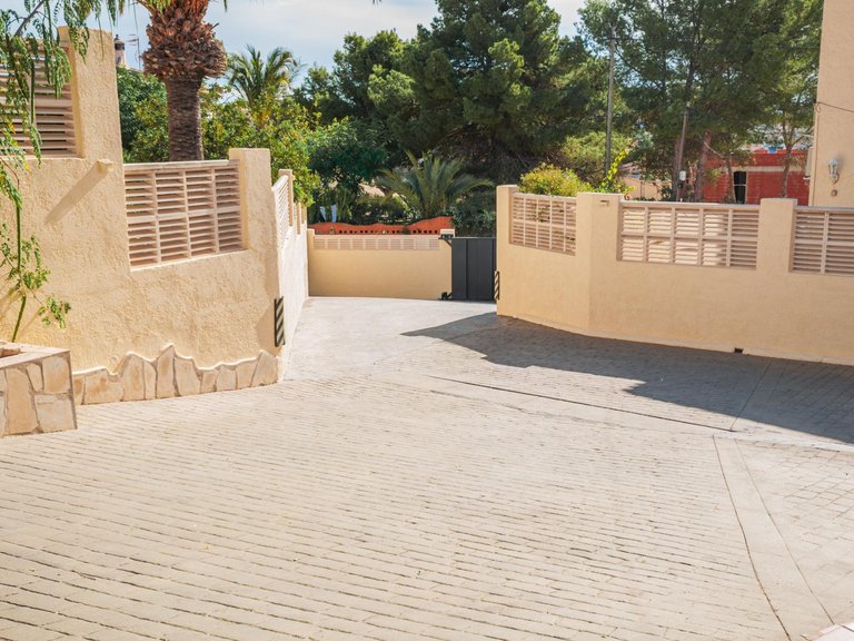 Villa for Sale in Costeres, Calpe, Alicante 13