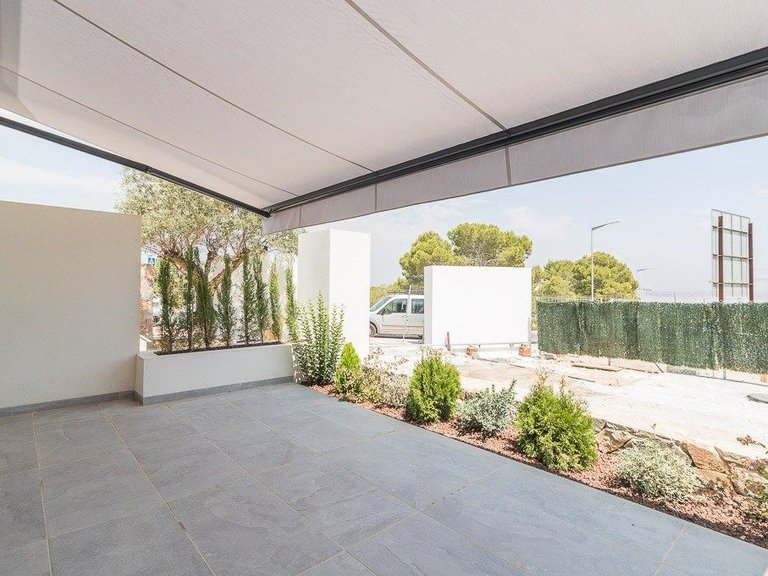 Villa for Sale in Los balcones, Torrevieja, Alicante 30