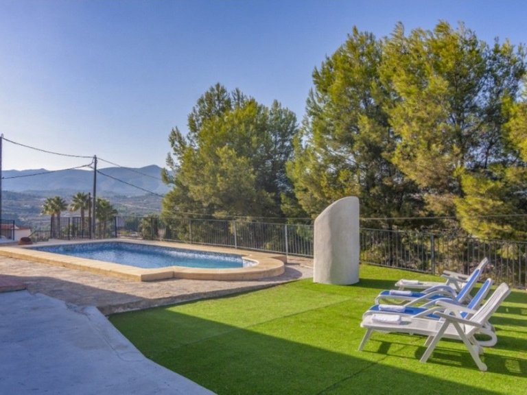 Villa for Sale in Cometa, Calpe, Alicante 3