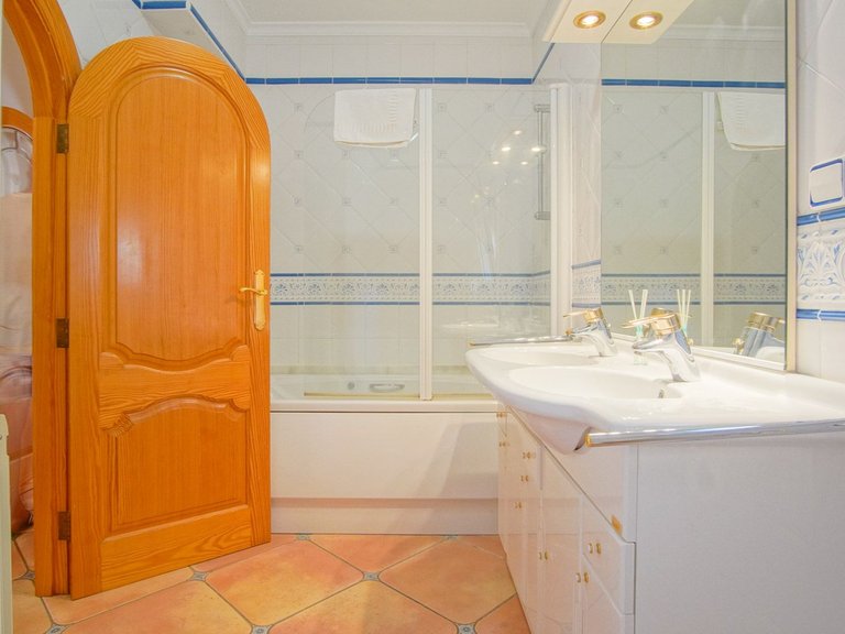 Villa for Sale in Benissa pueblo, Benissa, Alicante 26