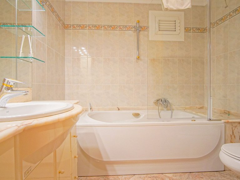 Villa for Sale in Benissa pueblo, Benissa, Alicante 51