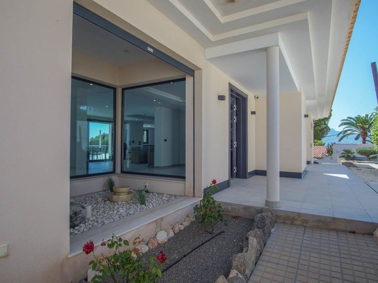 Villa for Sale in Urbanizaciones, Altea, Alicante 4