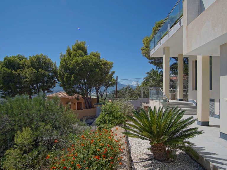 Villa for Sale in Urbanizaciones, Altea, Alicante 42