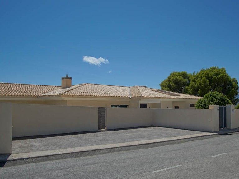 Villa for Sale in Urbanizaciones, Altea, Alicante 5