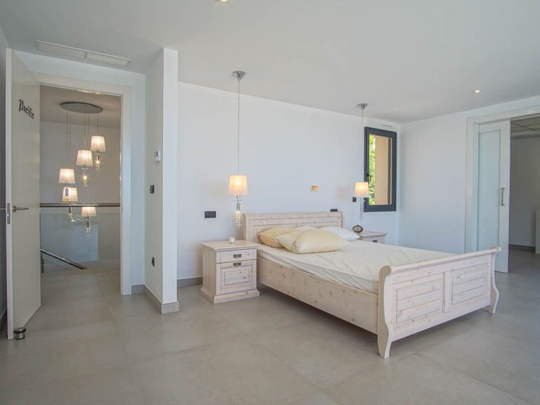 Villa for Sale in Urbanizaciones, Altea, Alicante 53