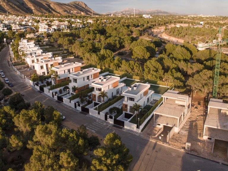 Villa for Sale in Finestrat hills, Finestrat, Alicante 31