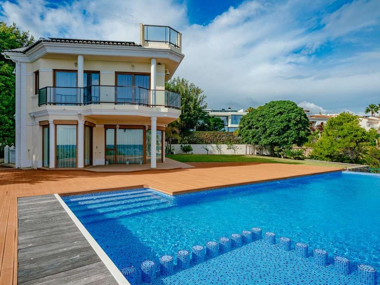 Villa for Sale in Calpe, Alicante 20