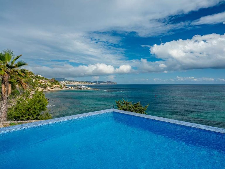 Villa for Sale in Calpe, Alicante 28