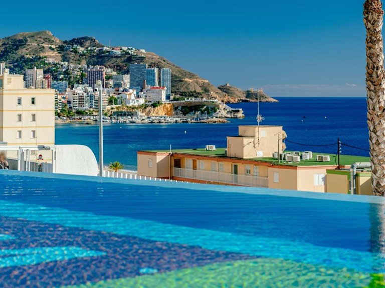Apartment for Sale in Centro, Benidorm, Alicante 15