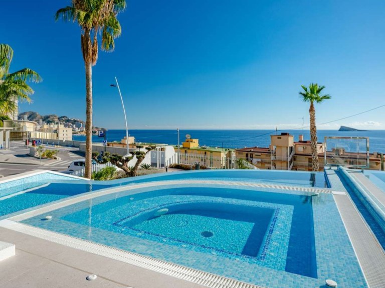 Apartment for Sale in Centro, Benidorm, Alicante 18