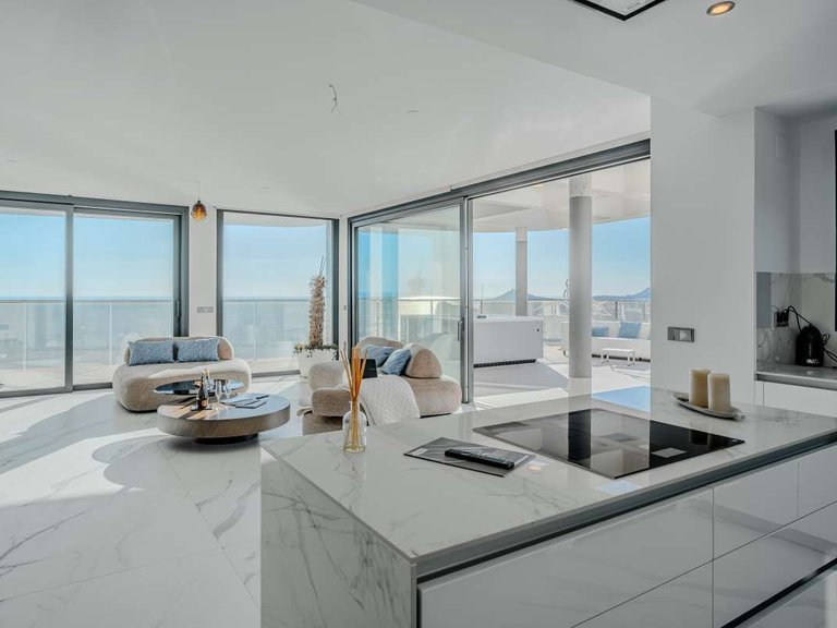 Apartment for Sale in Centro, Benidorm, Alicante 47