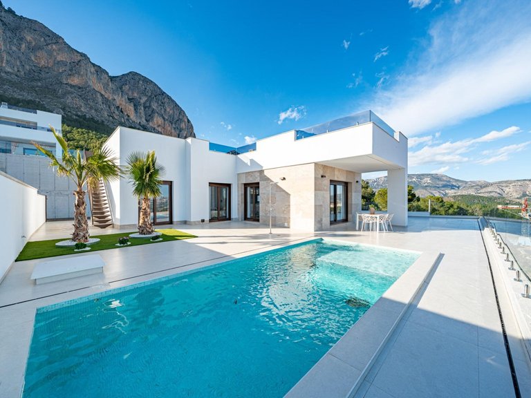 Villa for Sale in Pla de cantal, Polop, Alicante 1
