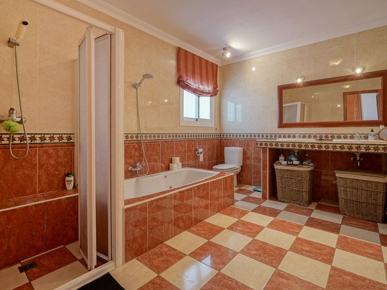 Villa for Sale in La Sierra, Altea, Alicante 24