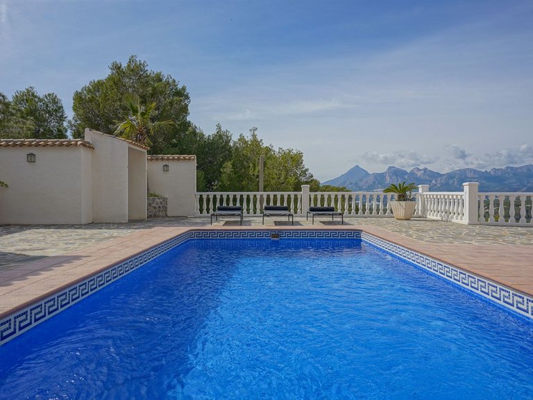 Villa for Sale in La Sierra, Altea, Alicante 38