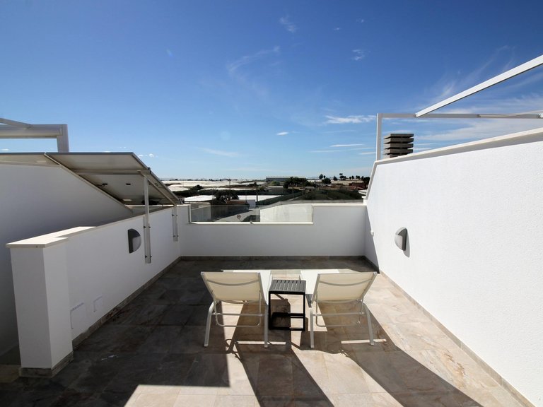 Villa for Sale in Zona Pueblo, Pilar De La Horadada, Alicante 2