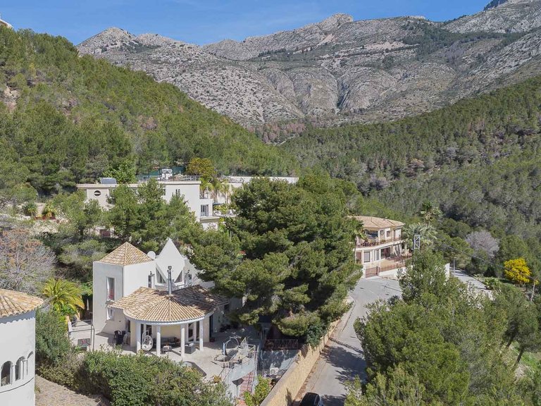 Villa for Sale in Altea la Vella, Altea, Alicante 1