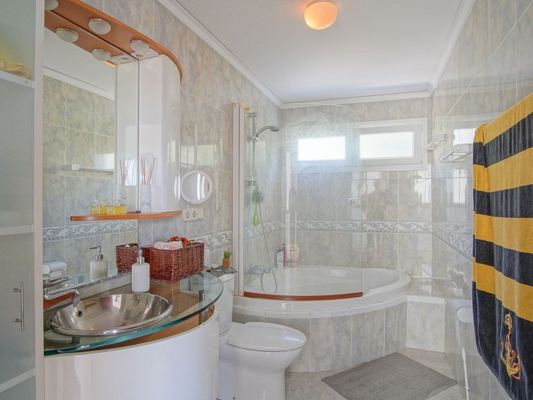 Villa for Sale in Altea la Vella, Altea, Alicante 31