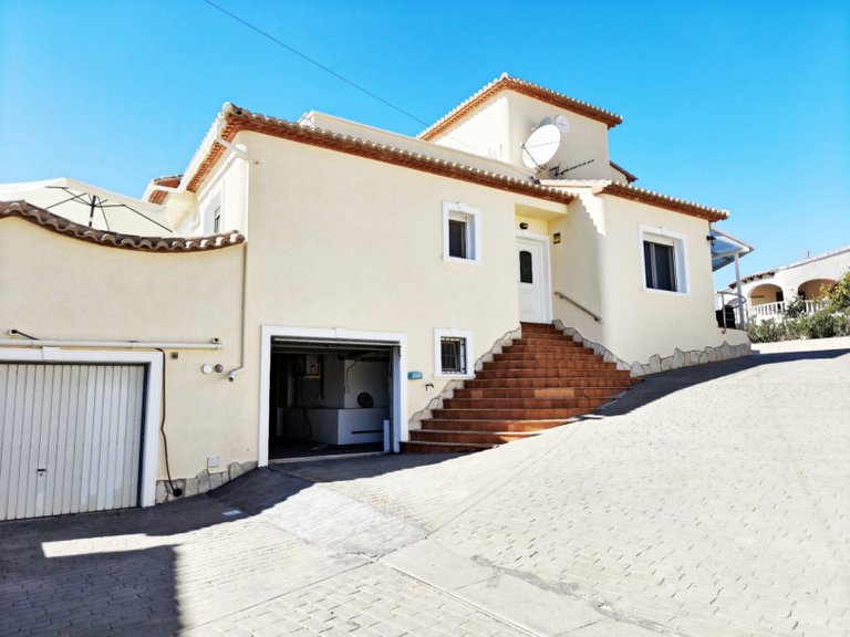 Villa for Sale in Calpe, Alicante 2