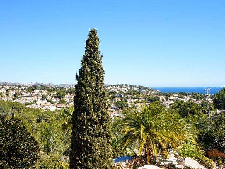 Villa for Sale in Cala Advocat - Baladrar, Benissa, Alicante 2