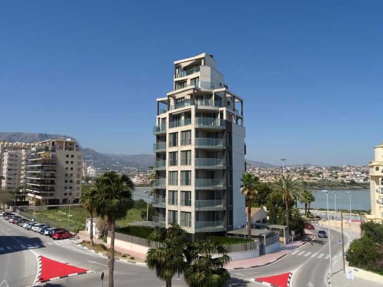 Apartment for Sale in Playa arenal-bol, Calpe, Alicante 1
