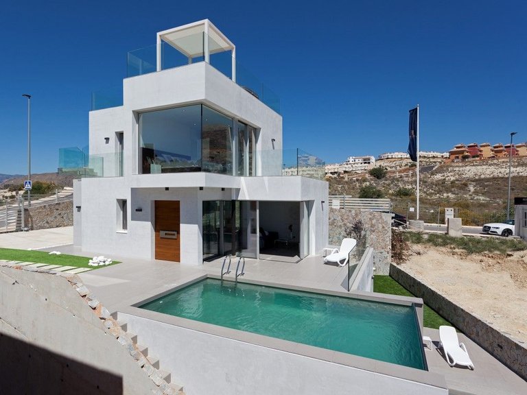 Villa for Sale in Finestrat, Alicante 1