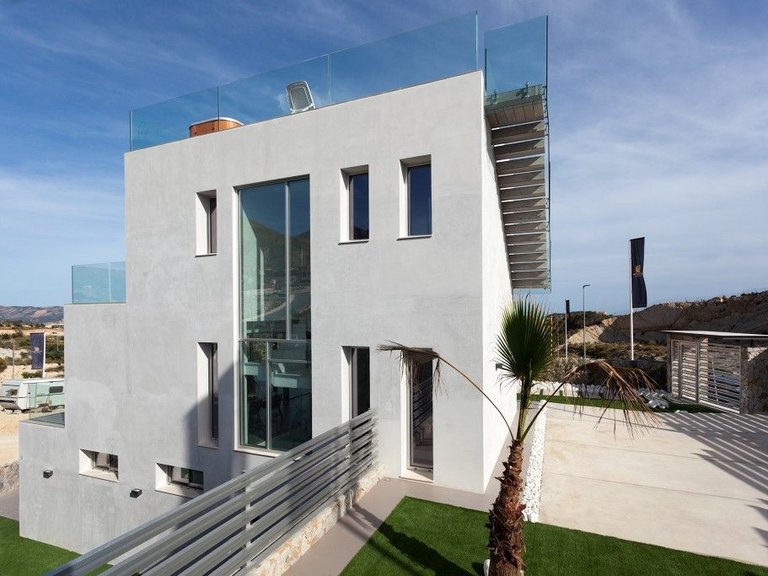 Villa for Sale in Finestrat, Alicante 13