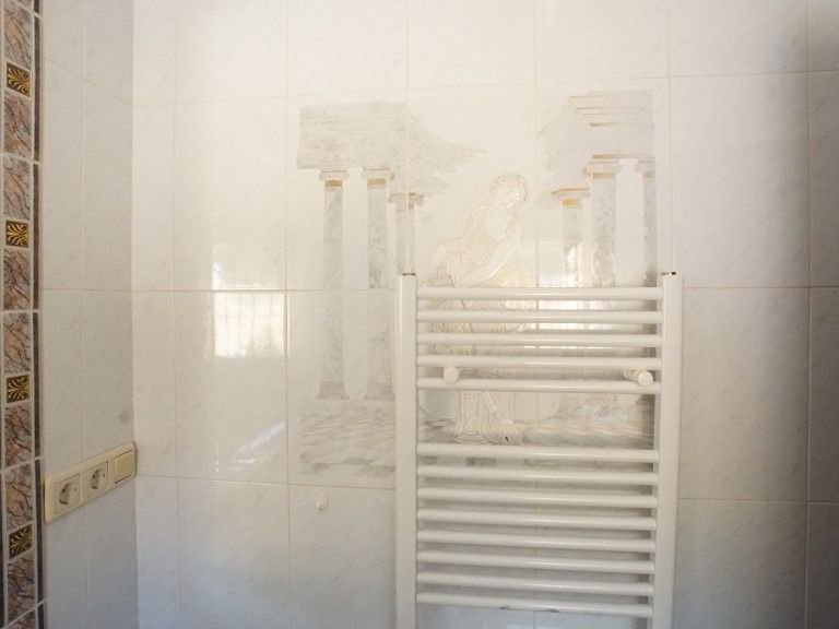 Town House for Sale in Alfaz del PI Pueblo-Urbanizaciones, L'alfas Del Pi, Alicante 17