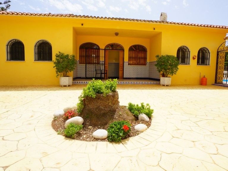 Town House for Sale in Alfaz del PI Pueblo-Urbanizaciones, L'alfas Del Pi, Alicante 5